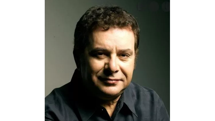 Μανώλης Μητσιάς