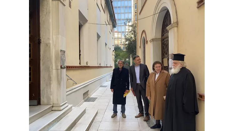 Αυτοψία της Λίνας Μενδώνη στον Ι.Ν. Ζωοδόχου Πηγής