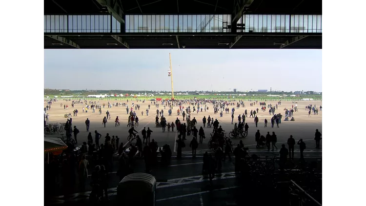Tempelhof, παρακαταθήκες αεροδρομίων μια συζήτηση στο Goethe