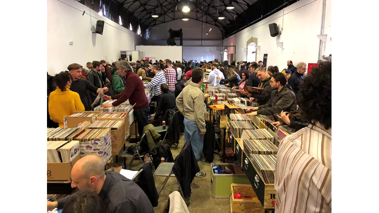 Vinyl Market