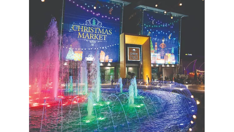 Golden Hall - Christmas Market