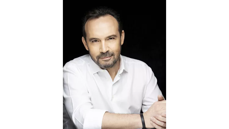 Κώστας Μακεδόνας
