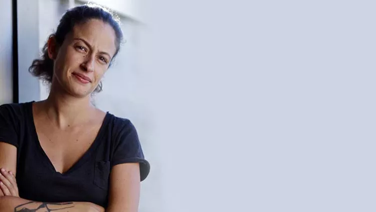 Ηλέκτρα Ελληνικιώτη: «Η πολιτική πραγματεύεται μια επίφαση διαλόγου και ο πολιτισμός ζητάει την ουσία της διαλεκτικής»