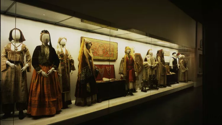 Ξενάγηση στις λαογραφικές συλλογές του Μουσείου Μπενάκη