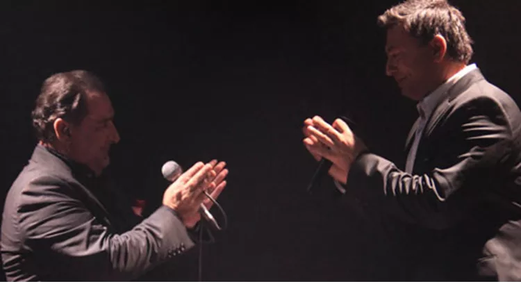 Λαϊκό… προσκύνημα στο TEATRO