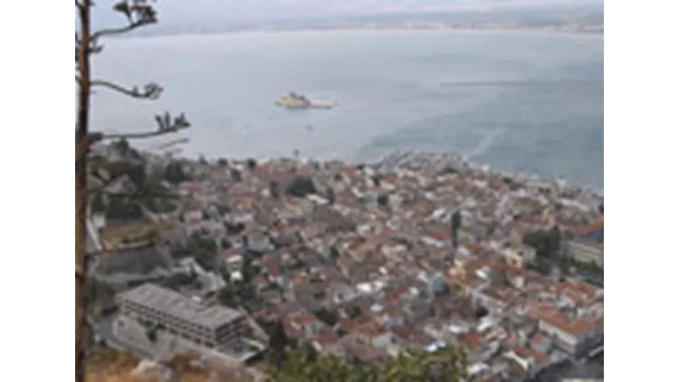 Τρεις μονοήμερες για την 28η Οκτωβρίου
