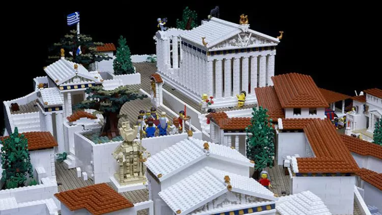120.000 τουβλάκια Lego για την Ακρόπολη