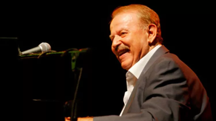 Γιάννης Σπανός: 14 από τα «Τραγούδια μιας ζωής»