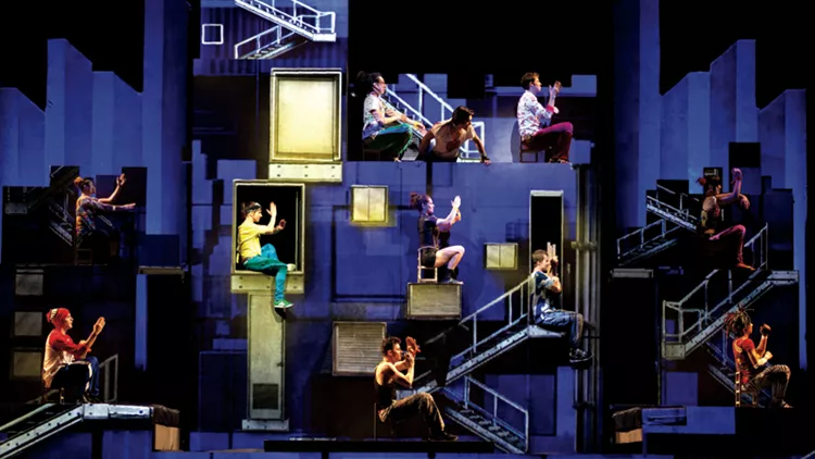 Cirque Eloize: Το «iD» του ξεσηκωτικού πολυθεάματος