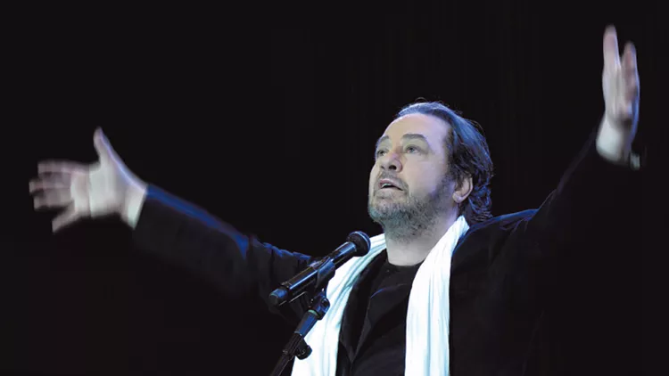 Γιάννης Πάριος: Στην «Ιερά Οδό» με καλή παρέα