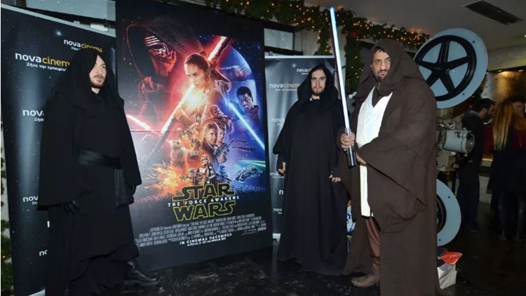 Είδαμε το «Star Wars» μαζί με τους φανς και περάσαμε τέλεια…