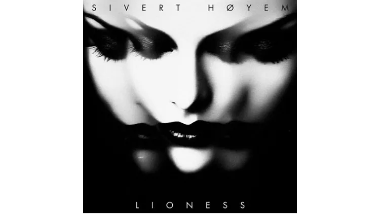 Sivert Hoyem: Lioness