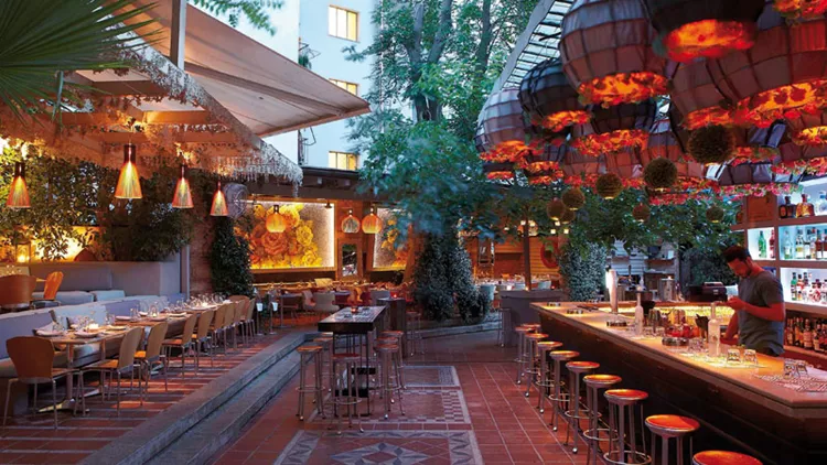 4 σενάρια που μυρίζουν καλοκαίρι 