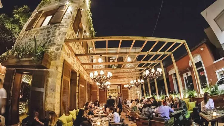 «Zambri»: all-day αρχοντικό