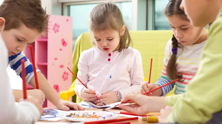 Πειραματιστείτε με τεχνικές και υλικά