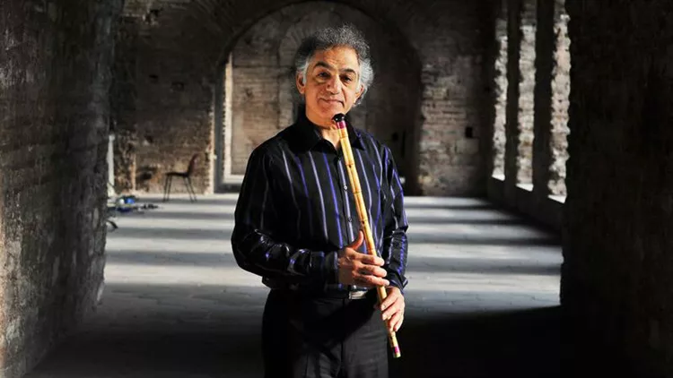 Omar Faruk Tekbilek: Μετρ της ψυχής