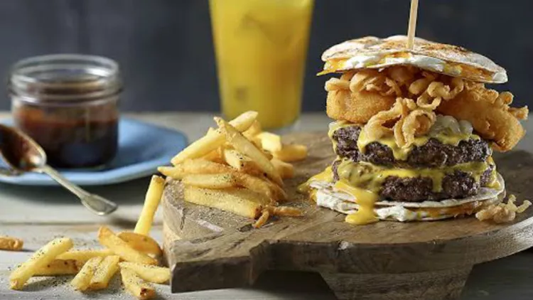 Tα «ΤGI Fridays» χορεύουν σε ρυθμό R& B…