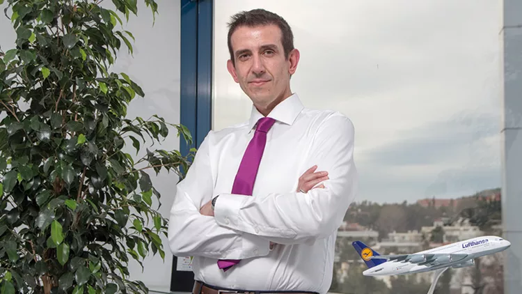 Κωνσταντίνος Τζεβελέκος: Αιθέρες του μέλλοντος