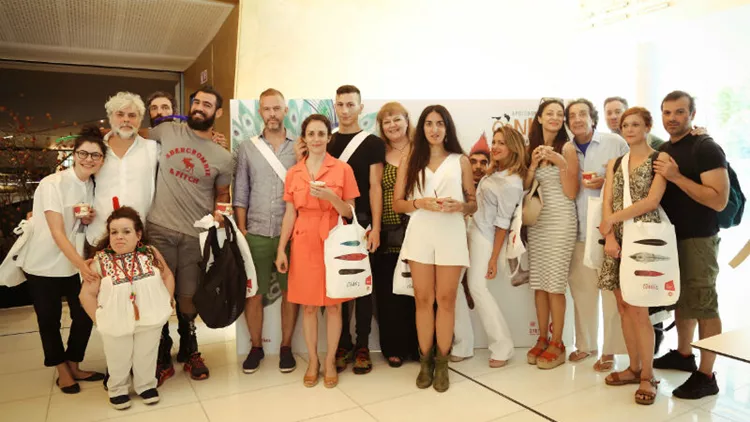 «Όρνιθες» από τη Στέγη ή Αριστοφάνης που …θεραπεύει!