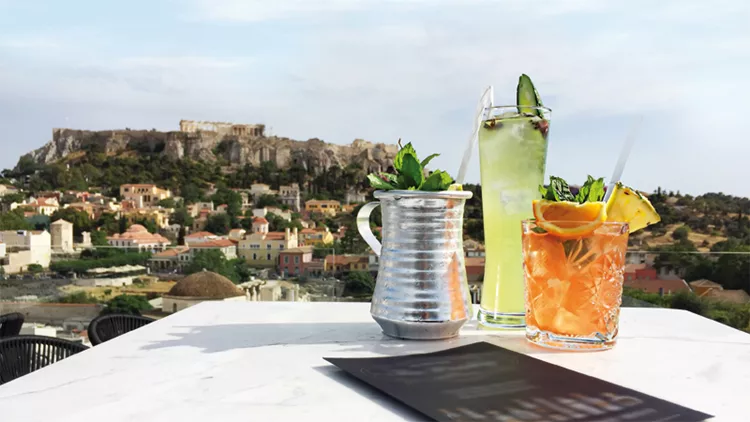 A for Athens: Ταξίδι πάνω απ’ την Αθήνα στην πρώτη θέση
