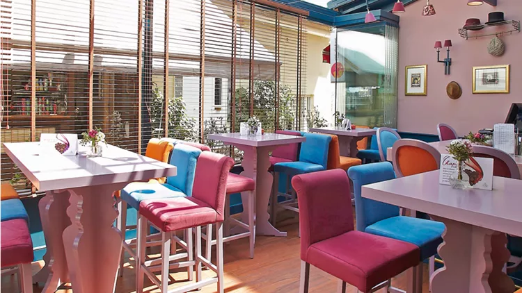 Chapeau: Γευστικές διακοπές... a Paris