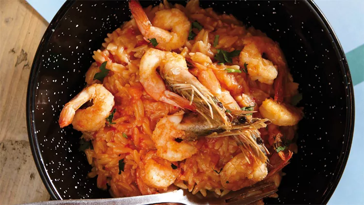 Μezze Glyfada: Νοστιμιές της στεριάς και της θάλασσας