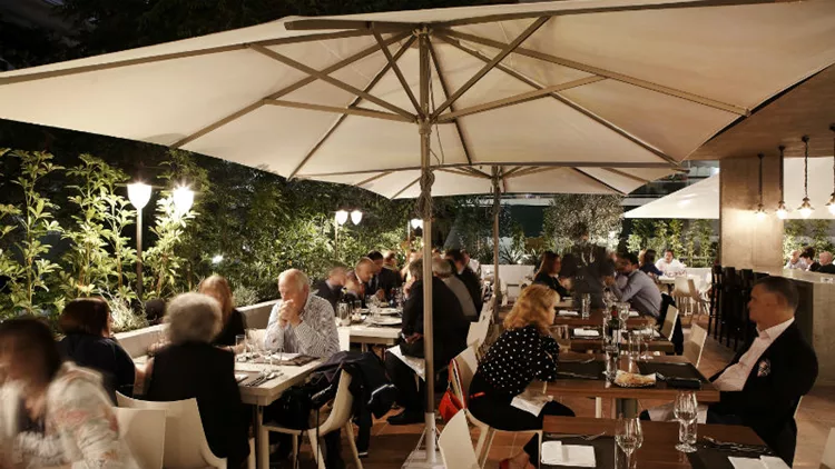 Η ιστορία του «Βασίλαινα» σε σειρά επετειακών μενού