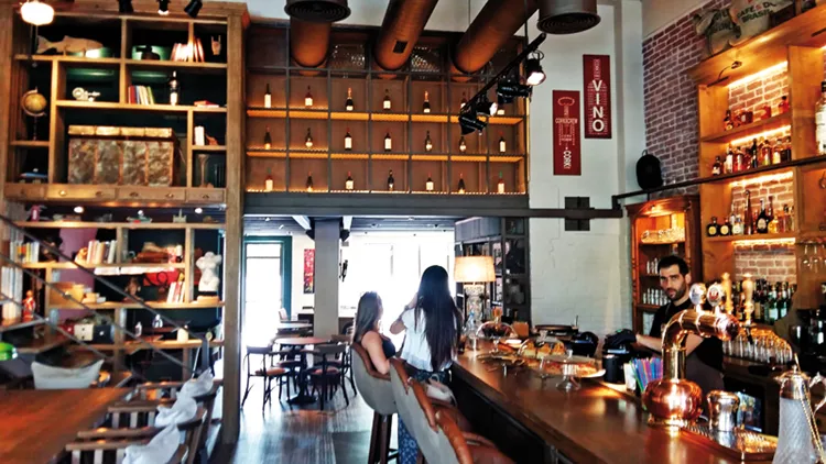 «Βaratin»: Οινόφιλο all-day