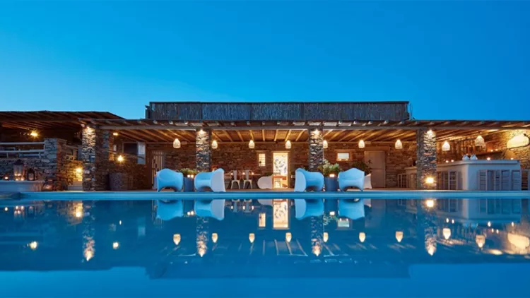 “Αναζητώντας την κρυμμένη χαρά…” με θέα στο Αιγαίο 