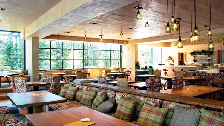 Πριν ή μετά τη θάλασσα λίγη «Γη»