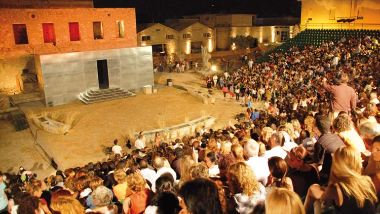 Αισχύλεια 2016: Με το βλέμμα στο 2021