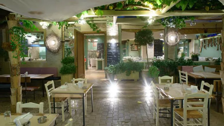 «Αποστακτήριον» σε τέμπο καλοκαιρινό