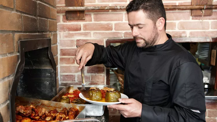 Τρία πρόσωπα της κρητικής κουζίνας