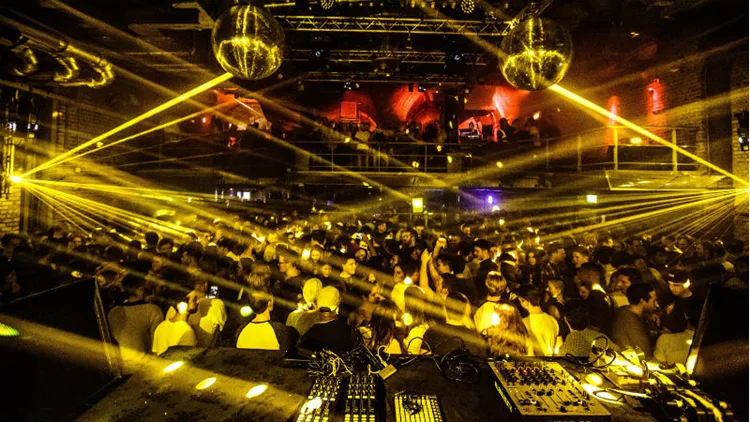 «Fabric»: Το παγκόσμιο clubbing χάνει ένα ορόσημό του