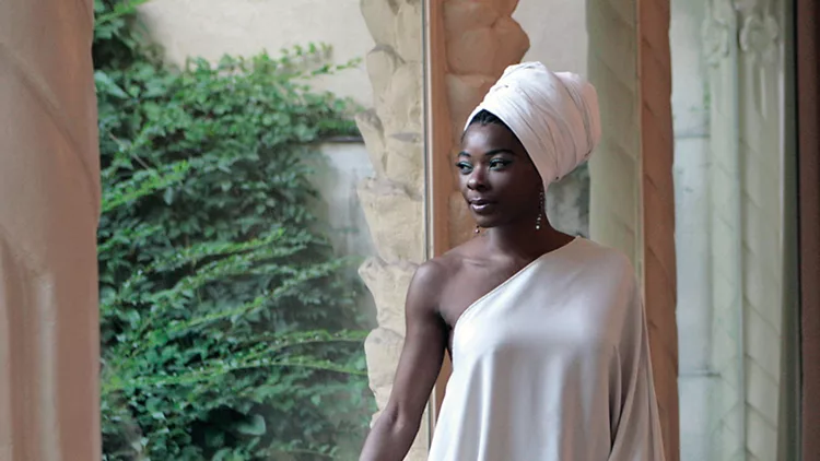 Buika: «Πιο πολλή αλληλεγγύη, ελπίδα, αγάπη...»