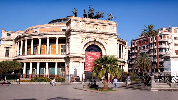 Οργανωμένα ταξίδια για το τριήμερο της 28ης Οκτωβρίου