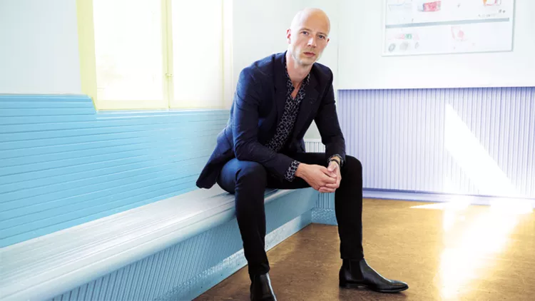 Sivert Hoyem: Φωτεινά όνειρα και αισθήματα κάτω από την Ακρόπολη