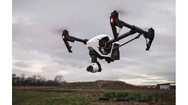 Drones στην Ελλάδα: αυστηροί περιορισμοί, μεγάλα πρόστιμα