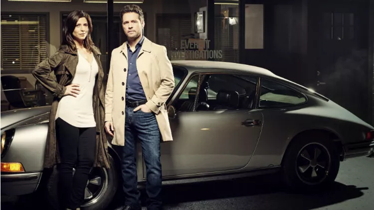 Ένα απίθανο δίδυμο στο «Private Eyes»