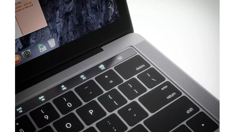 Apple: αρνητικά έσοδα μετά από 15 χρόνια, αυτογκόλ με MacBook Pro