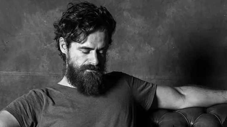 Δημήτρης Λάλος: 9 tips για την «Αρρώστια της νιότης»