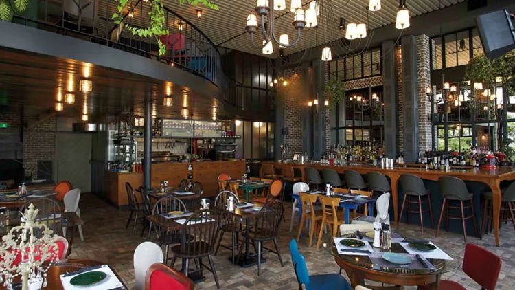 «BarBara Que»: Βριλήσσια οn... fire