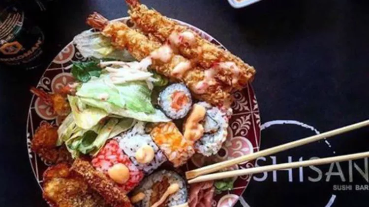«Shisan», «Οsaka» & «Ikura»: Casual sushi στο κέντρο