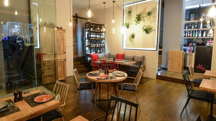 «Olla»: από τη Μύκονο στο Κολωνάκι 