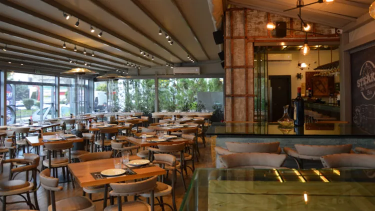 Ένα «Steak-I» στην Αγία Παρασκευή 