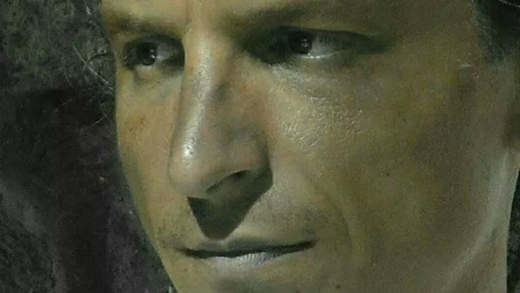 Ο Χρήστος Πυθαράς ψάχνει την «Ευτυχία» μεταξύ πραγματικότητας και social media