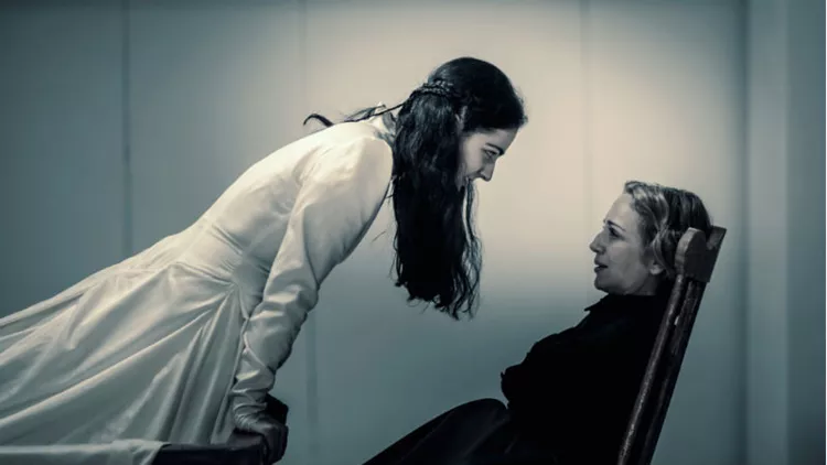 Νέα έκρηξη πρεμιερών