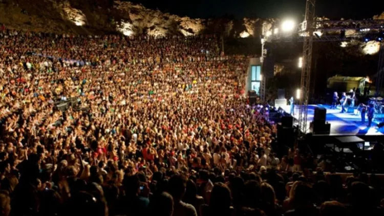 Το πρόγραμμα του θεάτρου Βράχων