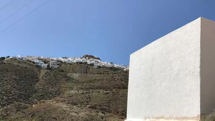 Η Ανάφη έχει μια μπιενάλε Phenomenon 