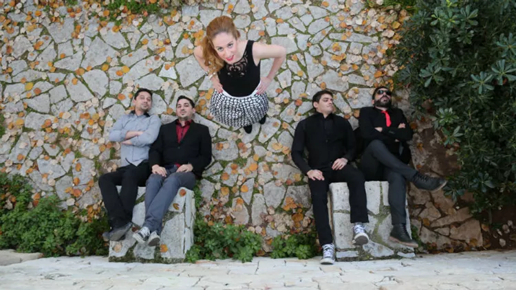 Οι Kulamacus πέρα από ετικέτες και ταμπέλες